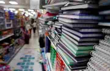 Cartilha do Procon-PR orienta consumidores com compra de materiais na volta às aulas